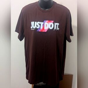 Nike size large brown